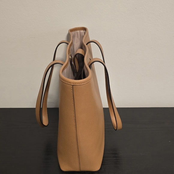 Michael Kors Jet Set Tote Handbag - Picture 4 of 7